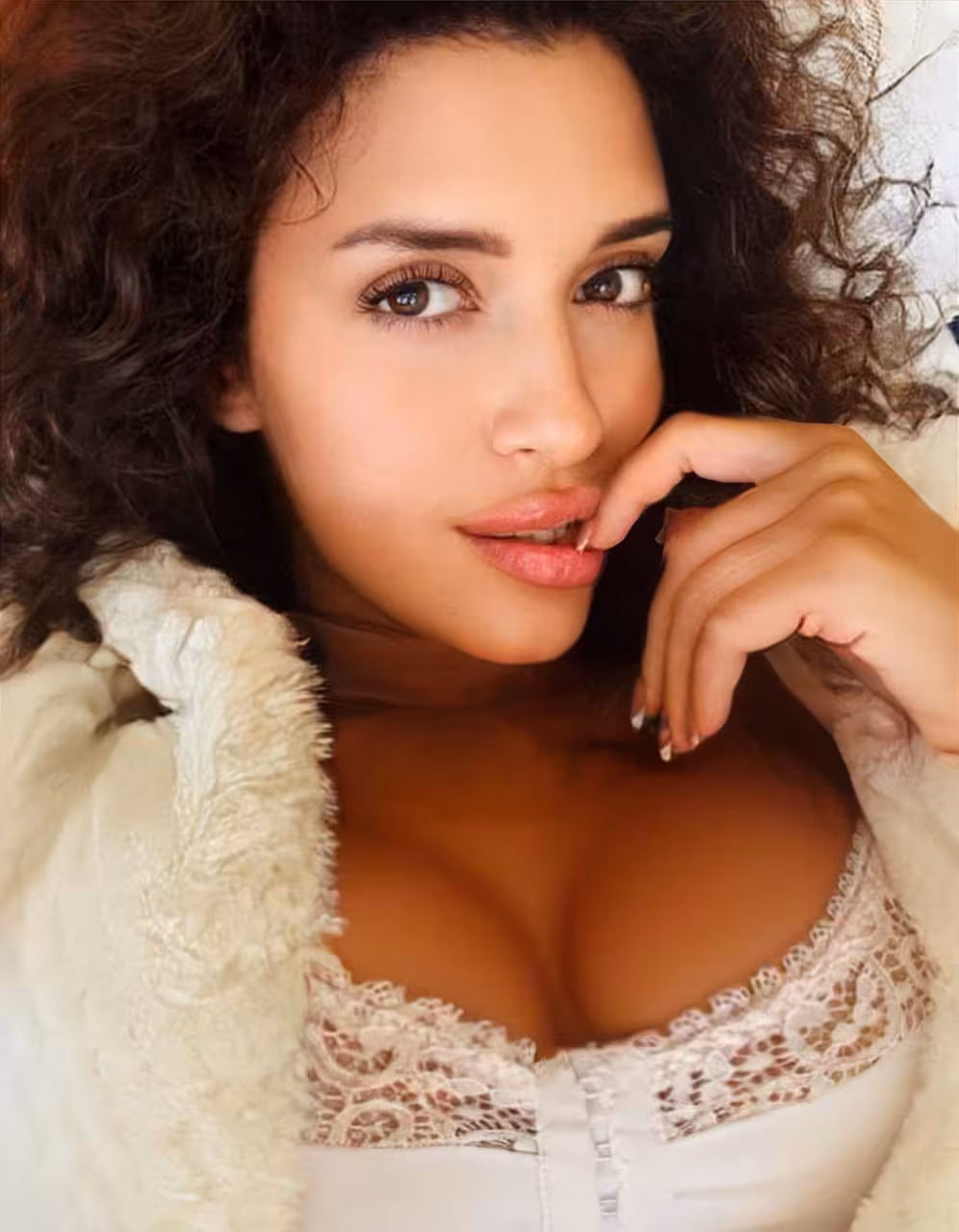 Visitar Perfil de la Senorita