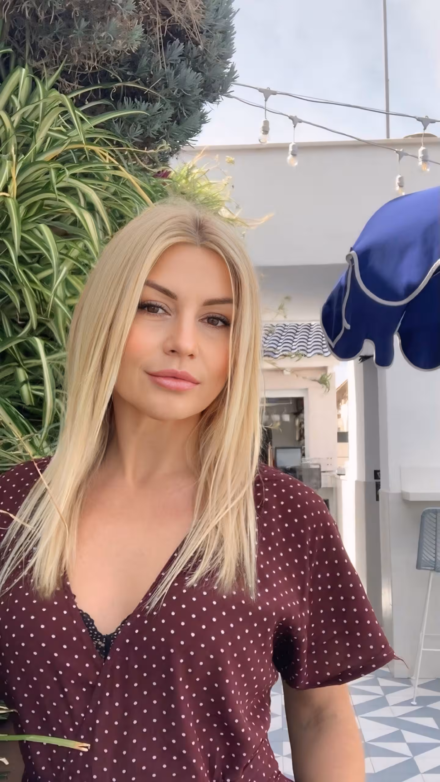 Visitar Perfil de la Senorita