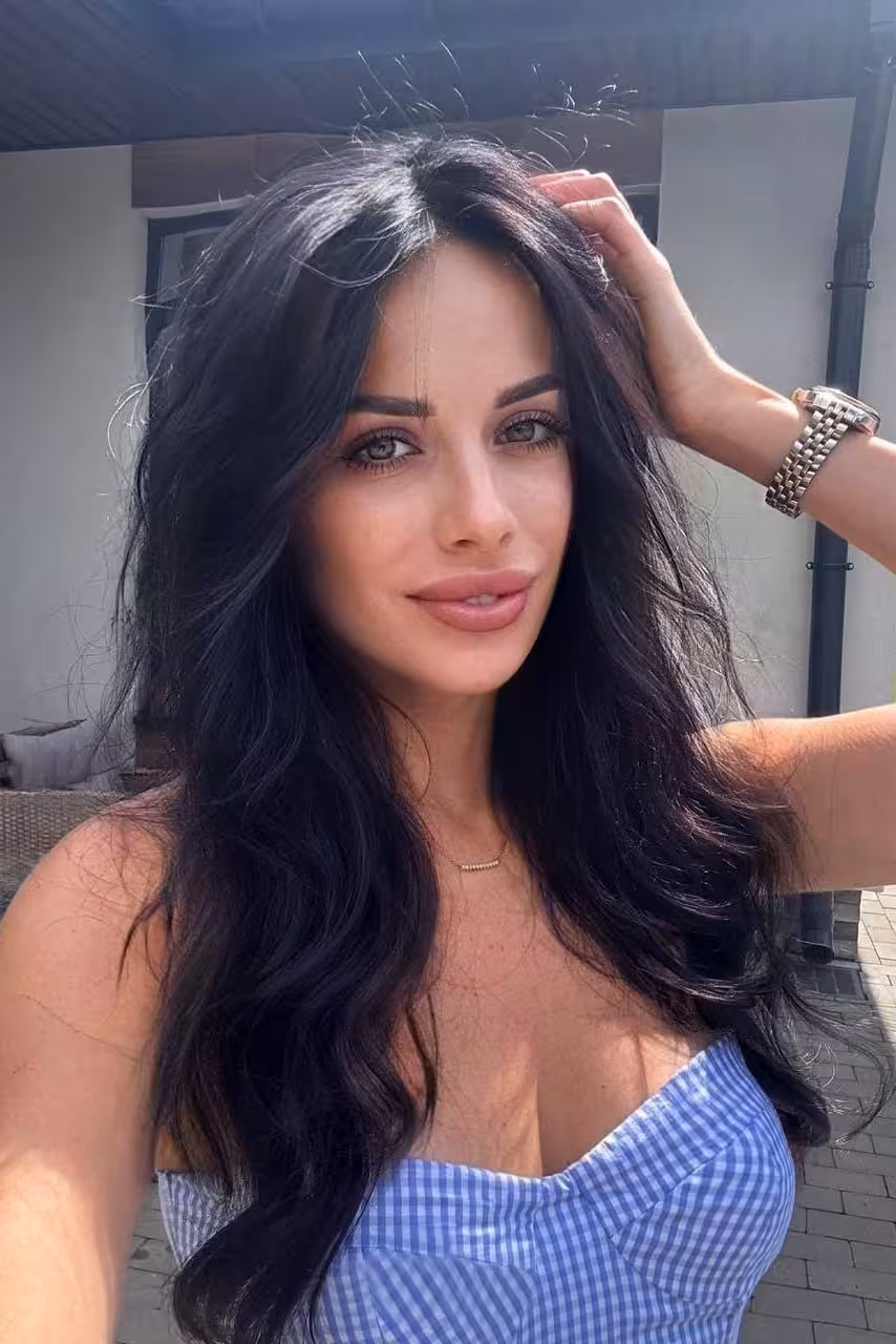 Visitar Perfil de la Senorita