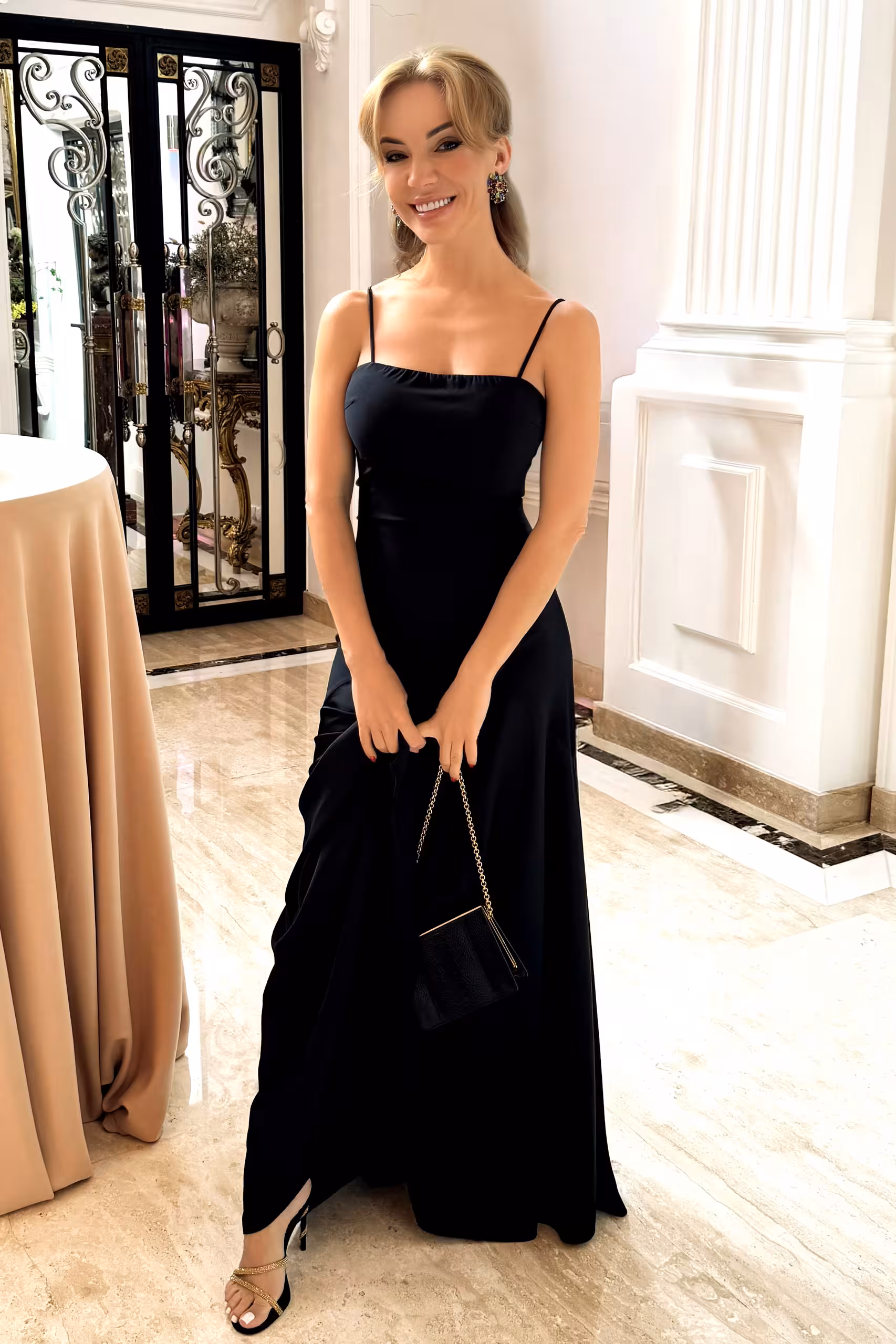 Ver Perfil de la Senorita