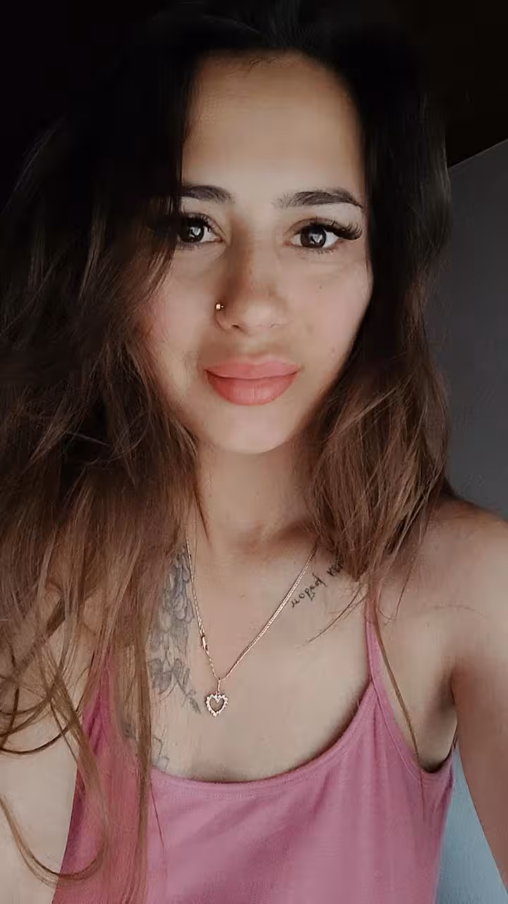 Visitar Perfil de la Senorita