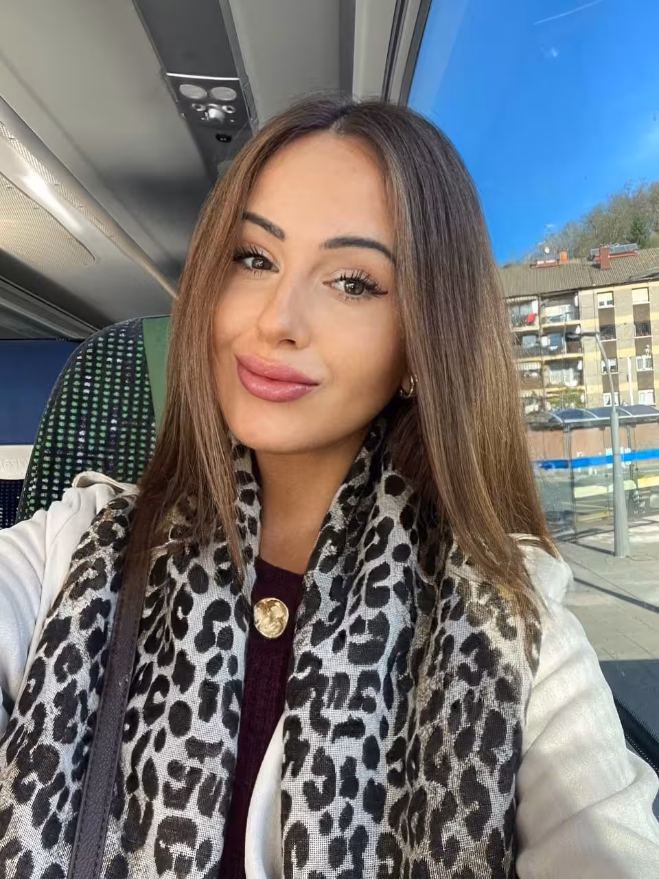 Abrir Perfil de la Mujer