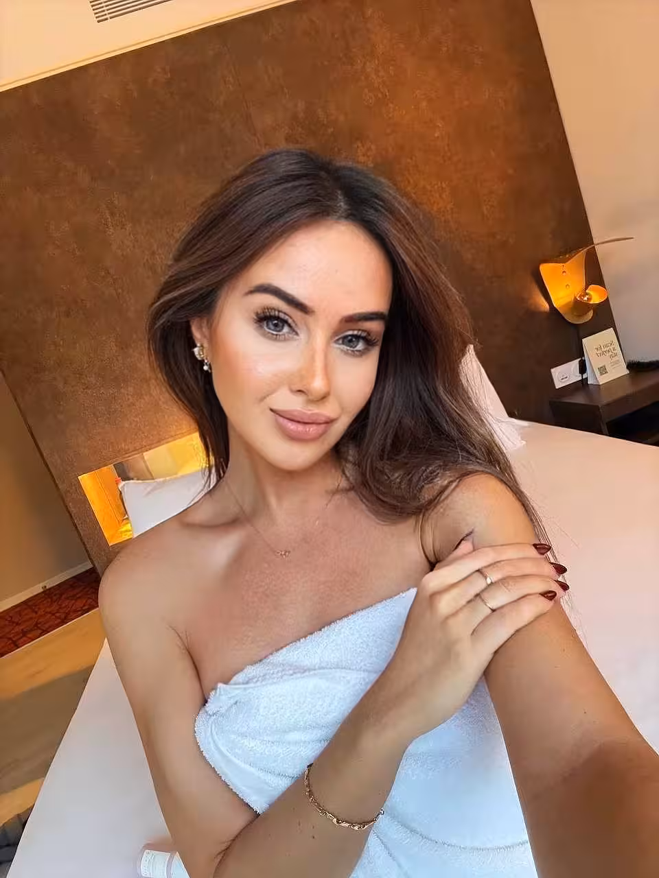 Visitar Perfil de la Senorita