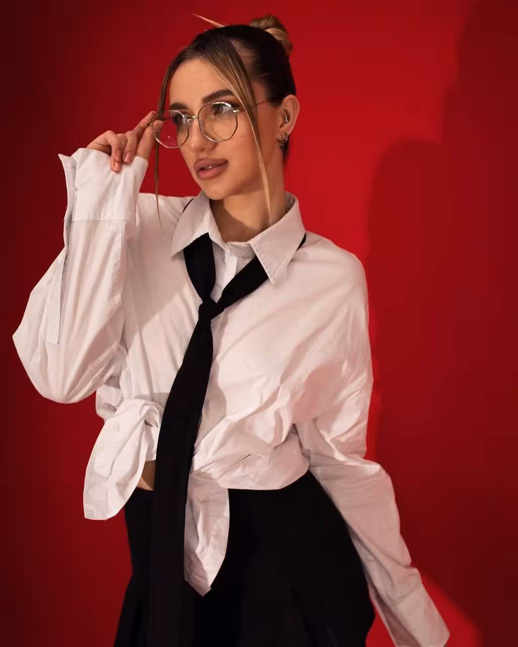 Visitar Perfil de la Senorita
