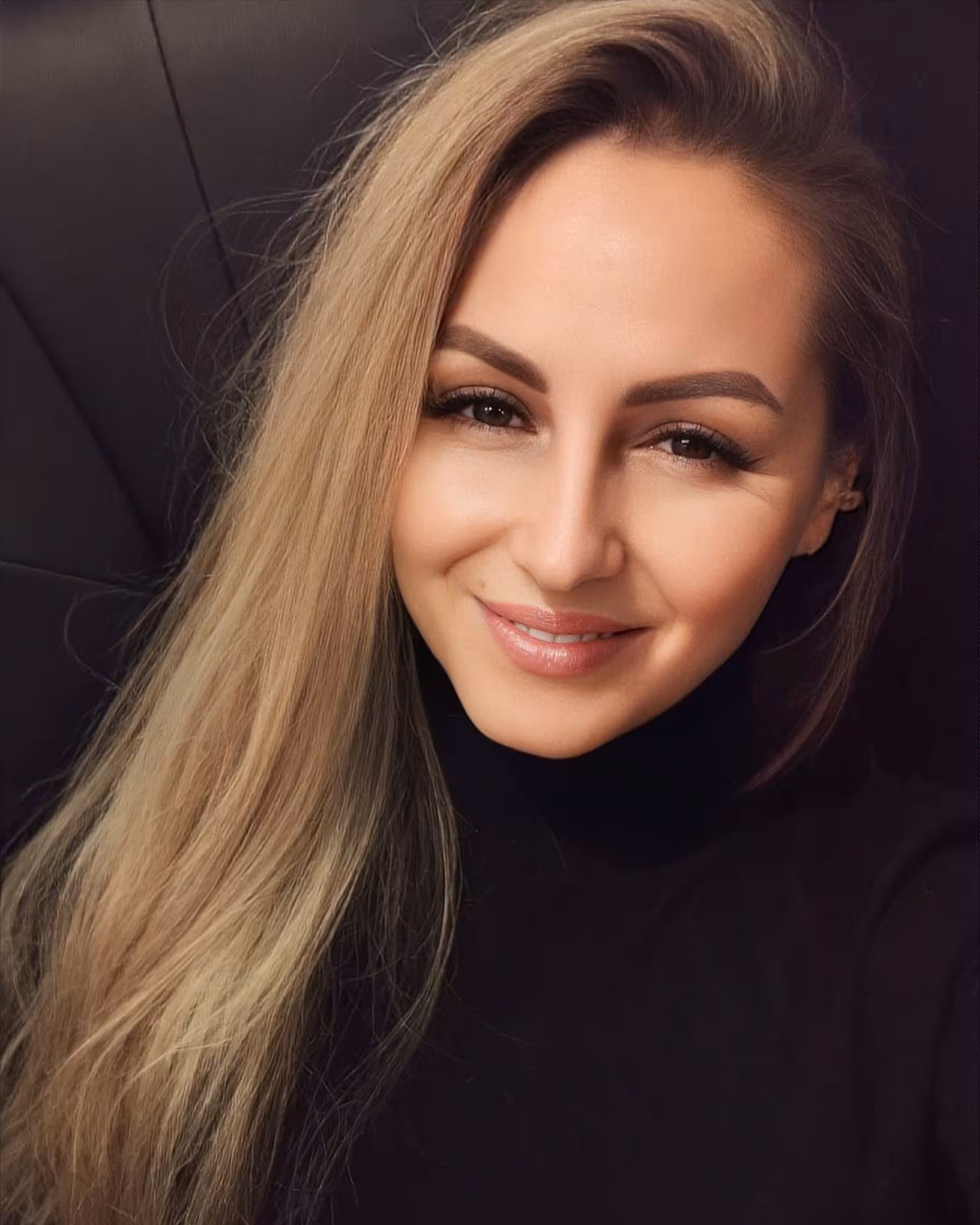 Visitar Perfil de la Senorita