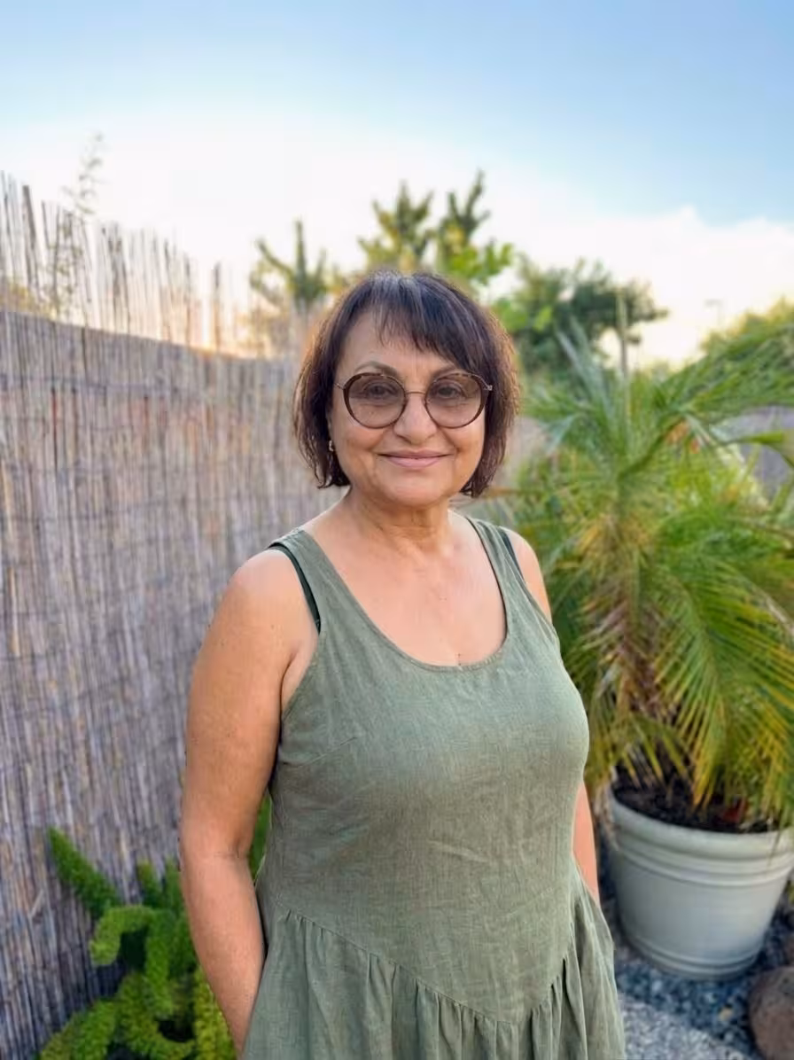 Visitar Perfil de la Senorita