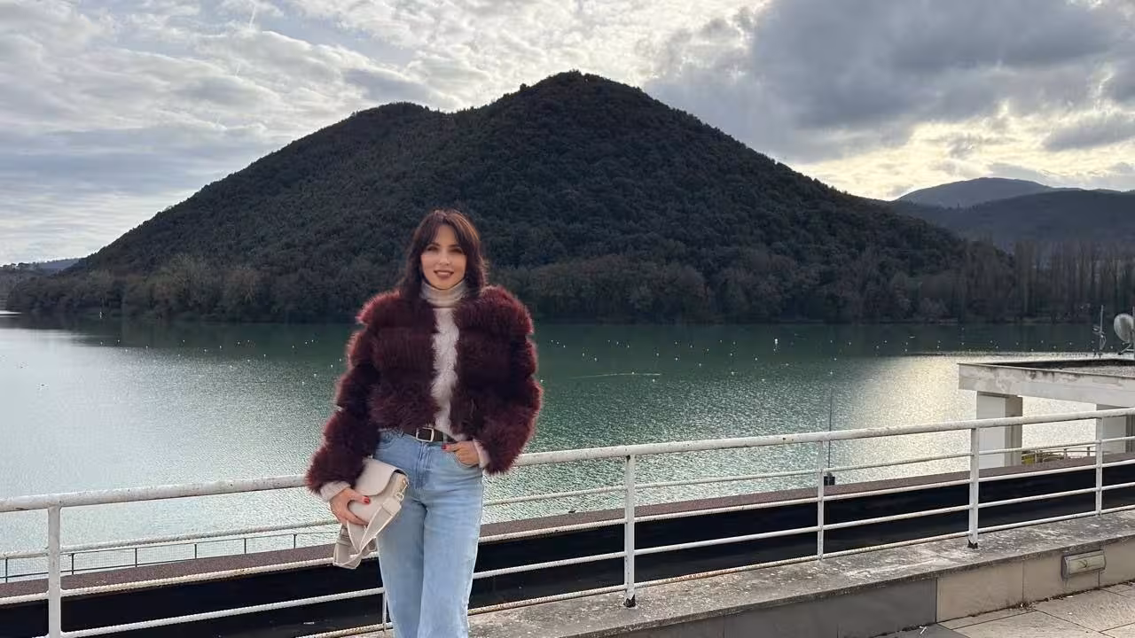 Conocer Mas Sobre Ella