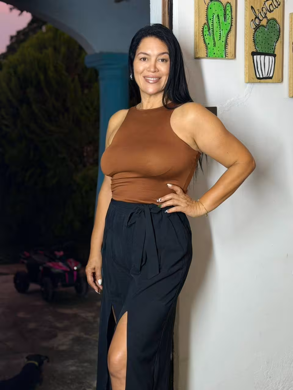 Visitar Perfil de la Senorita