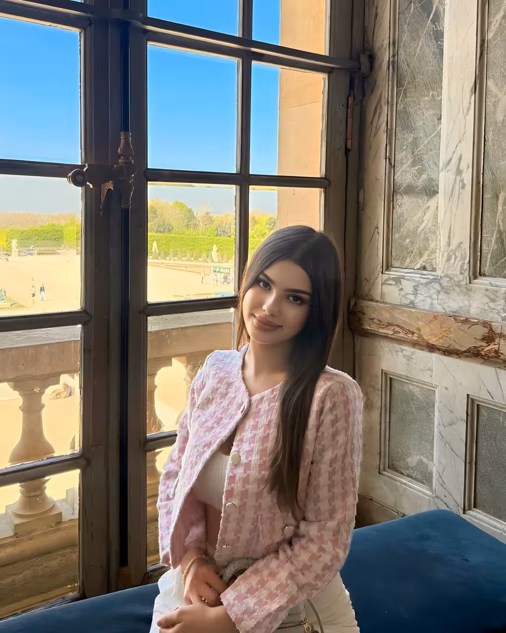Abrir Perfil de la Mujer