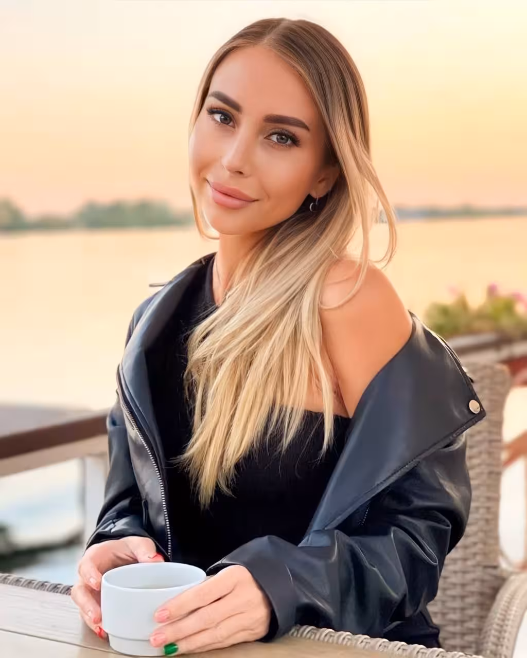 Abrir Perfil de la Mujer