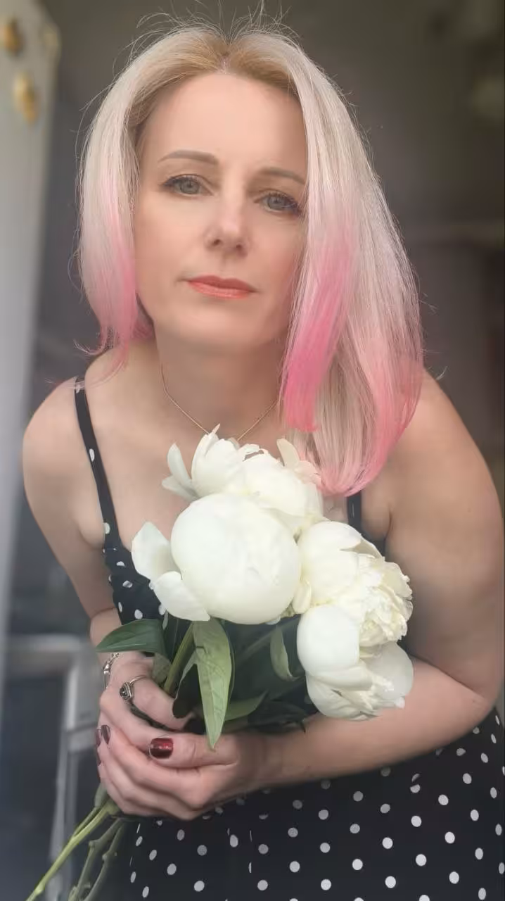Abrir Perfil de la Mujer