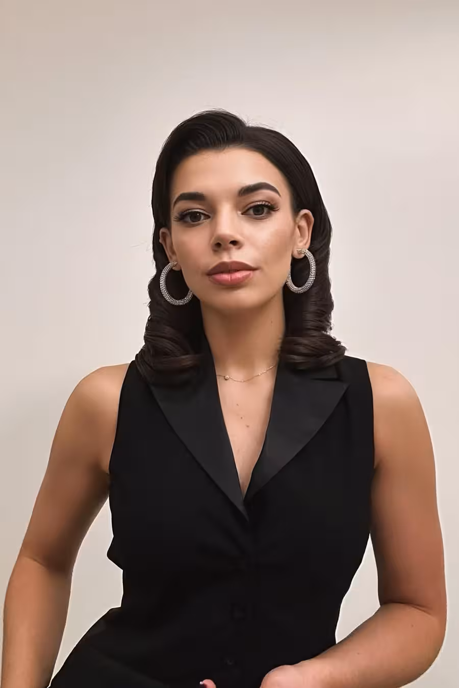 Visitar Perfil de la Senorita