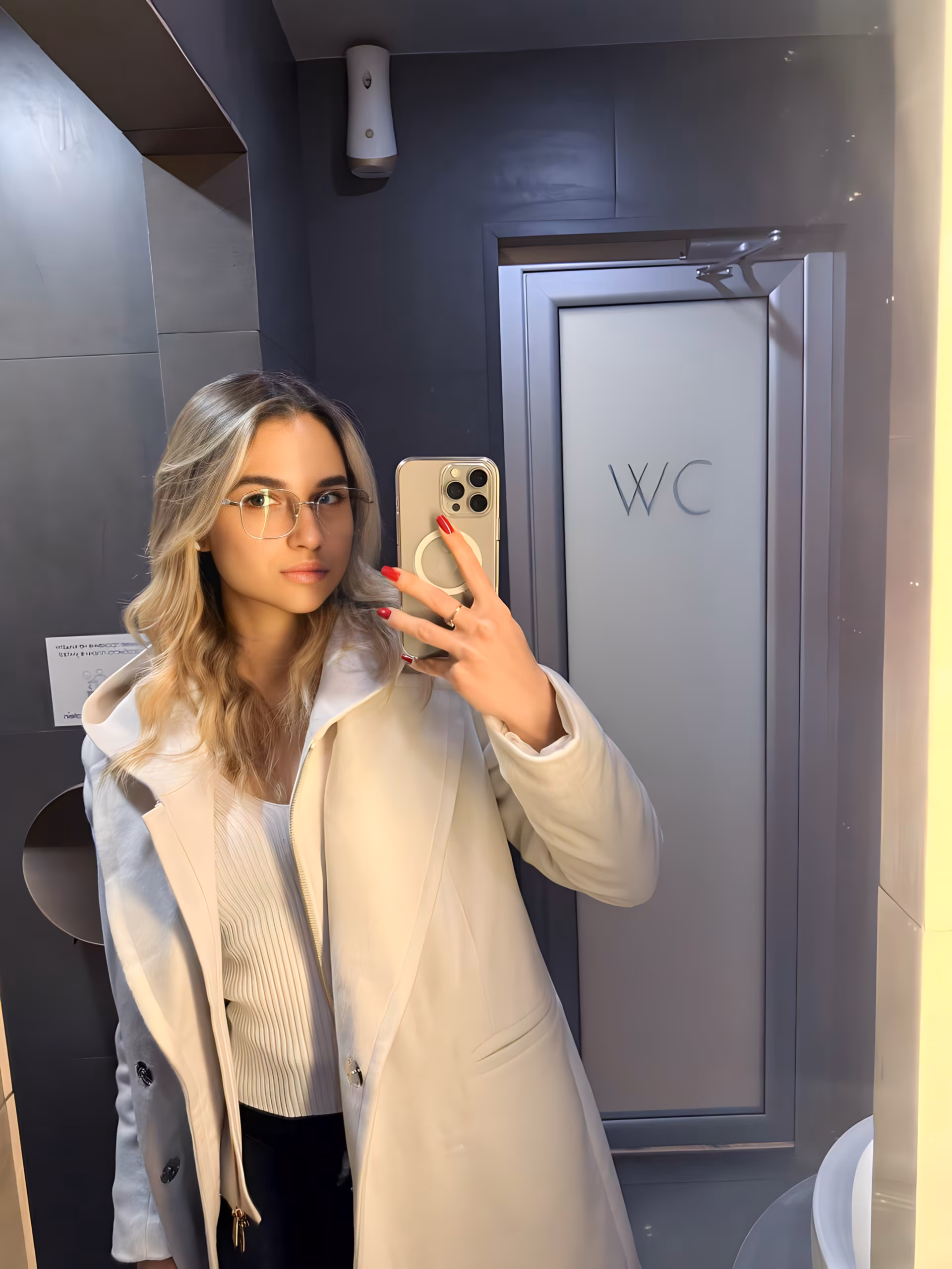 Abrir Perfil de la Mujer
