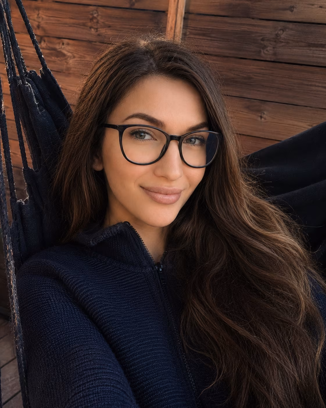 Visitar Perfil de la Senorita