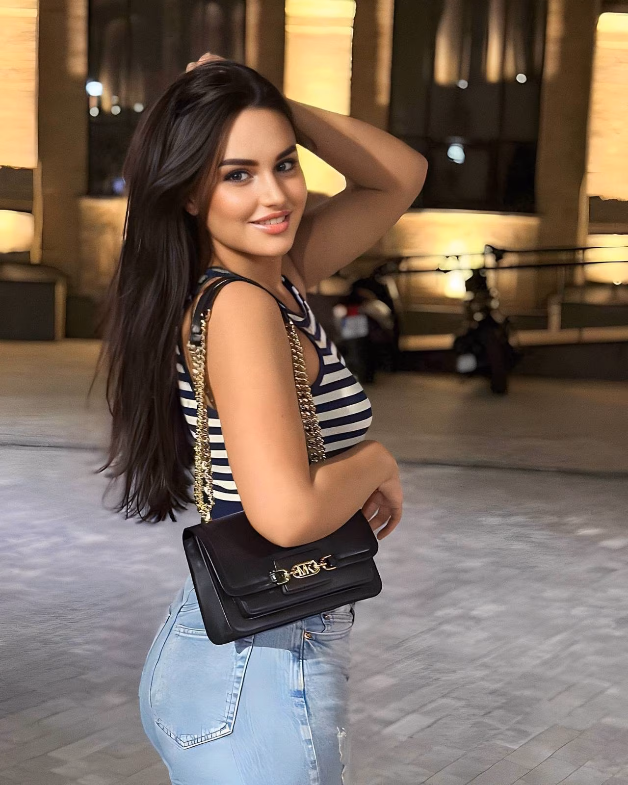 Abrir Perfil de la Mujer
