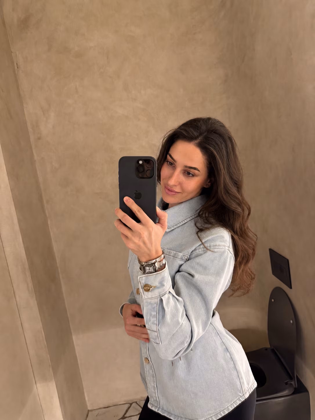 Visitar Perfil de la Senorita