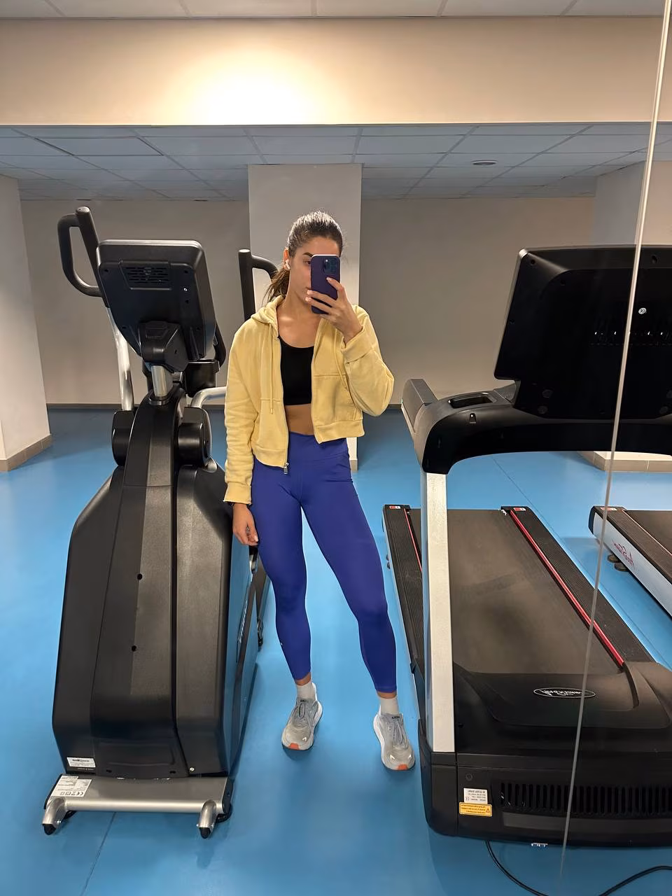 Visitar Perfil de la Senorita