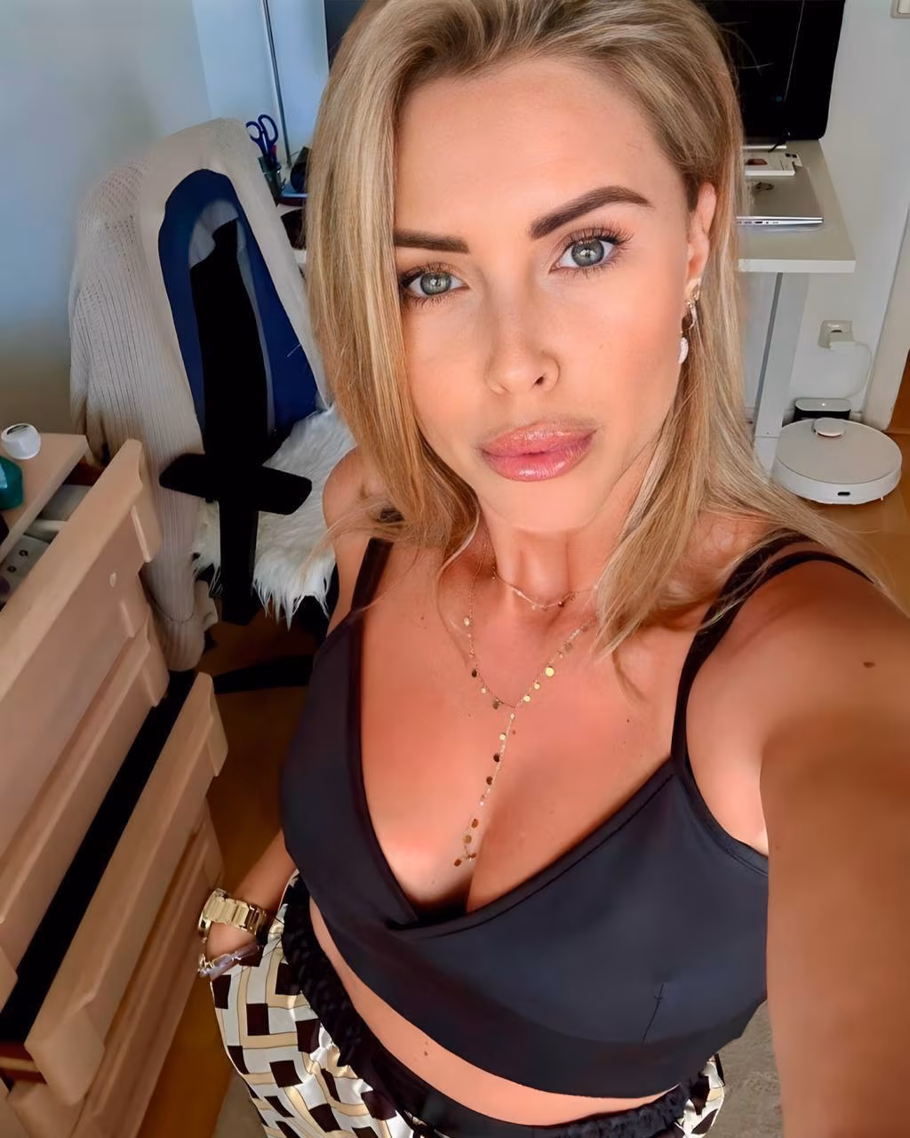 Abrir Perfil de la Mujer