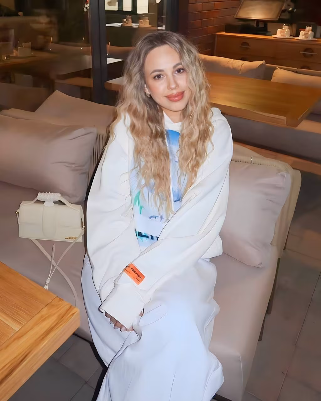 Vlada 22 Odesa Ukraine Mujer solitaria buscando un hombre