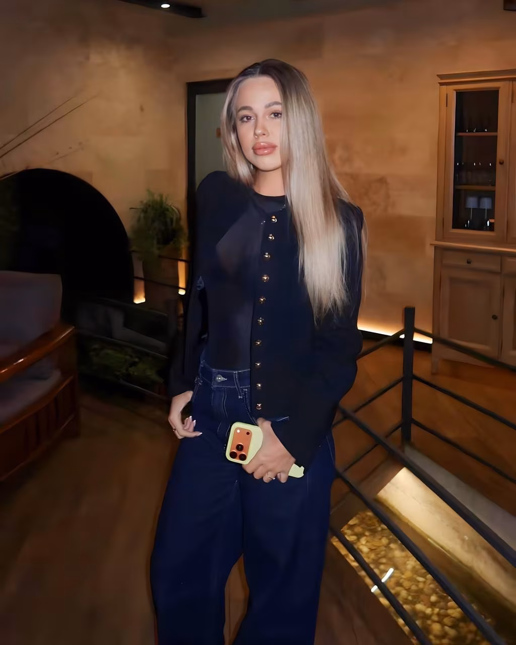 Abrir Perfil de la Mujer