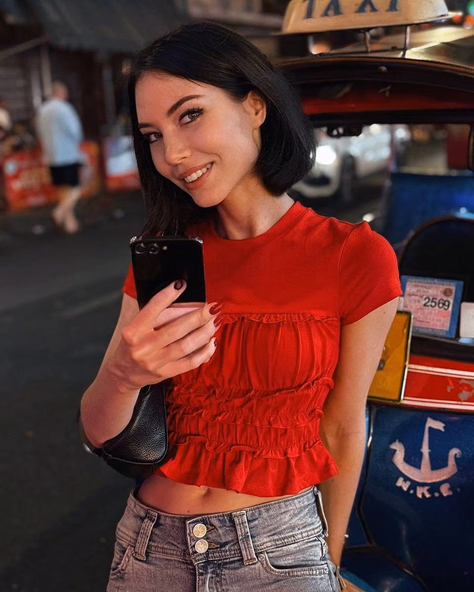 Ver Perfil de la Senorita