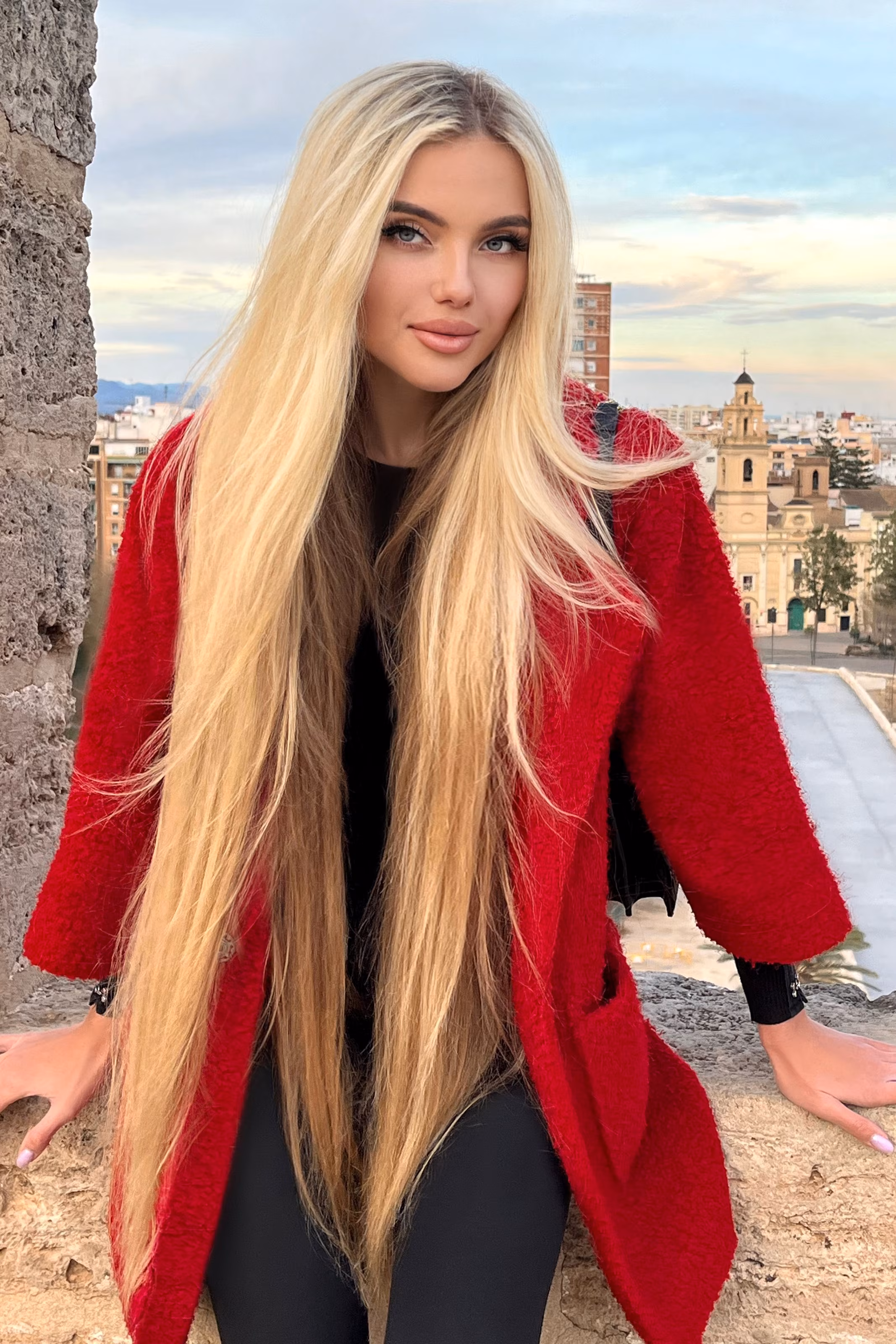 Visitar Perfil de la Senorita