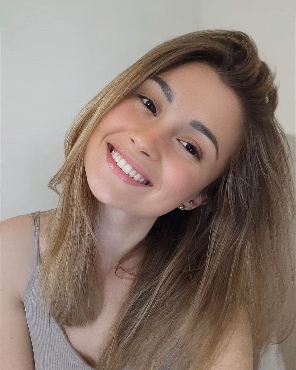 Visitar Perfil de la Senorita
