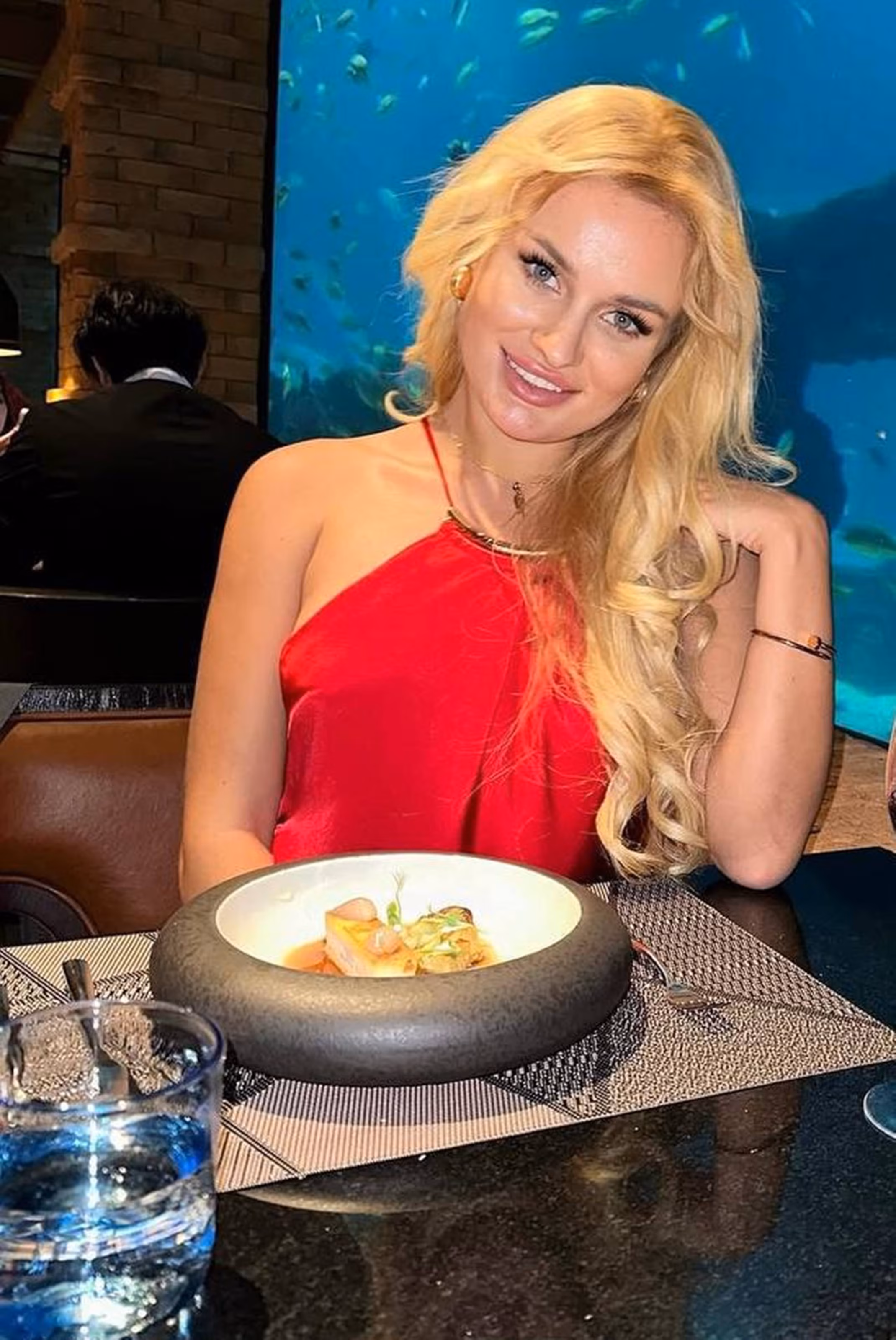 Elina 32 Hamburg Germany Mujer solitaria buscando hombres cerca