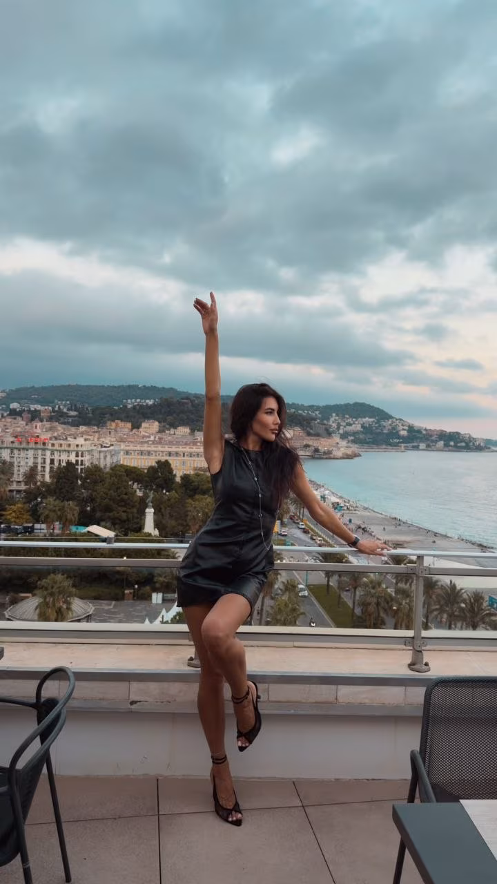 Violeta 28 Berlin Germany Soy una novia buscando a mi príncipe para siempre