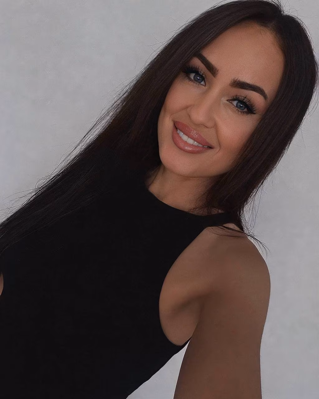 Visitar Perfil de la Senorita