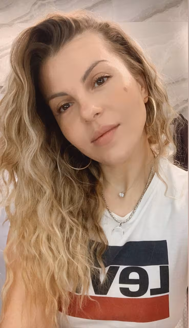 Ver Perfil de la Senorita