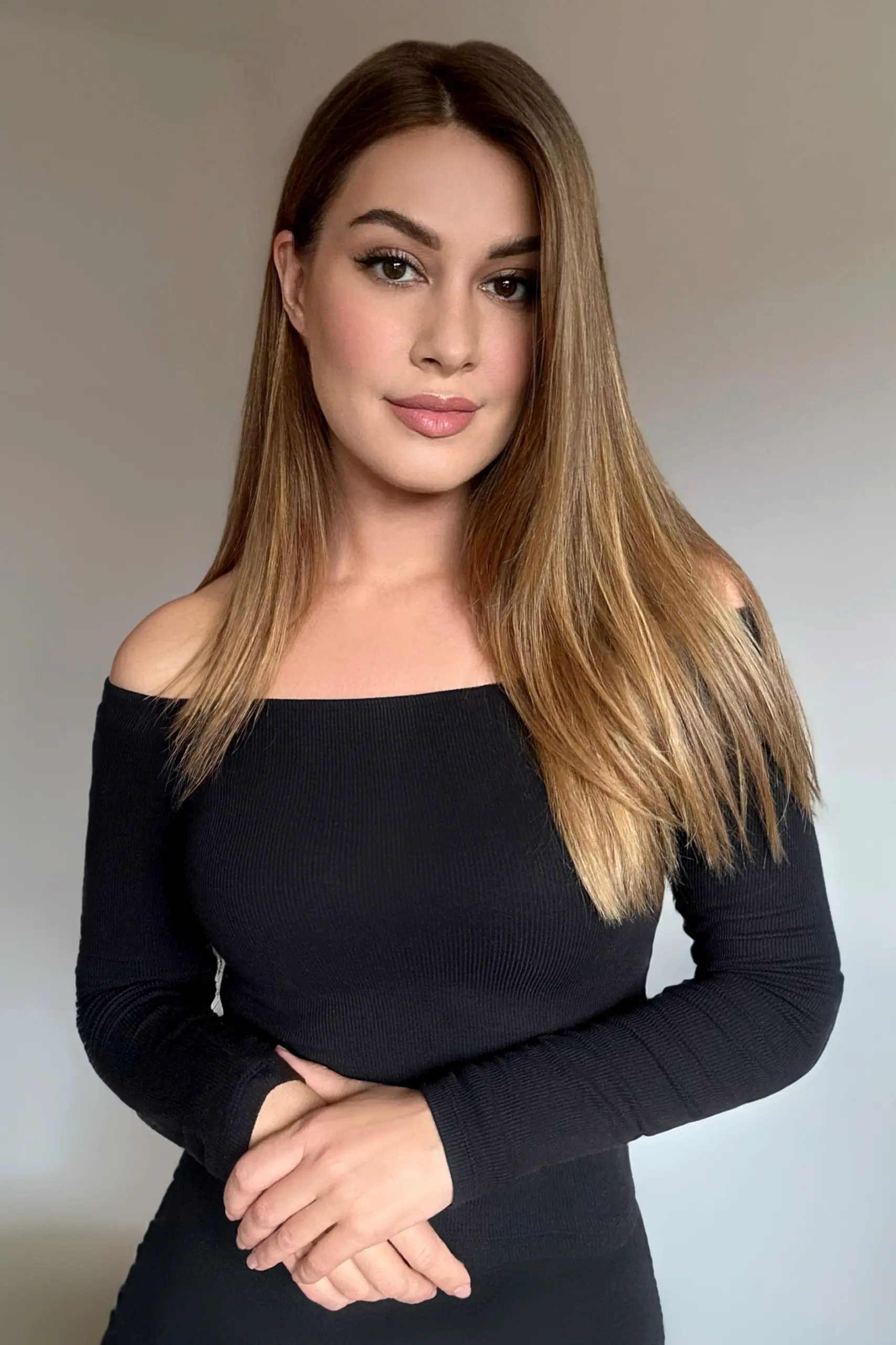 Visitar Perfil de la Senorita