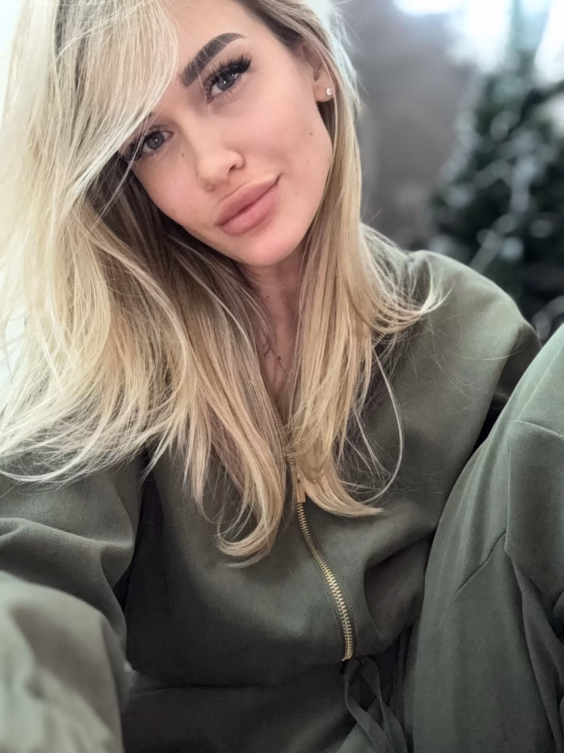 Visitar Perfil de la Senorita