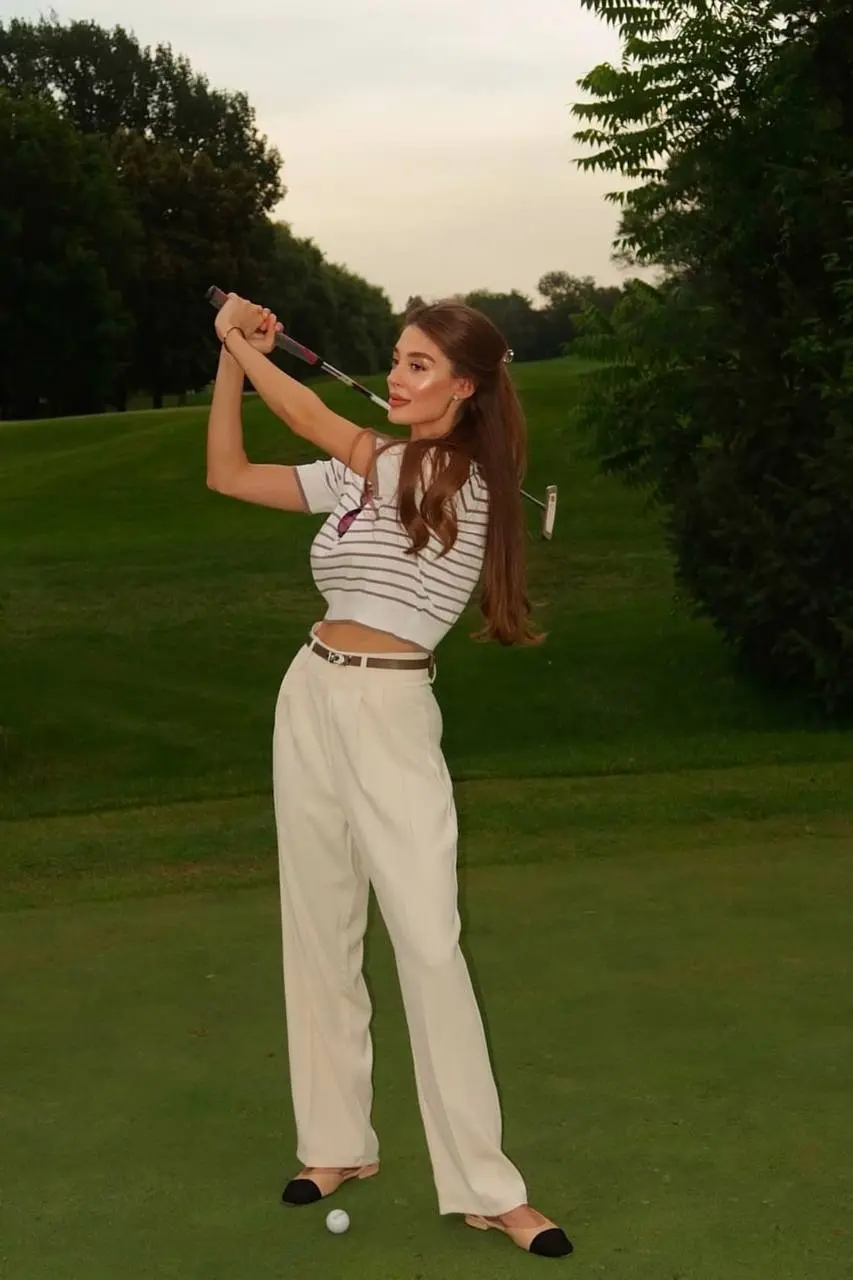 Visitar Perfil de la Senorita