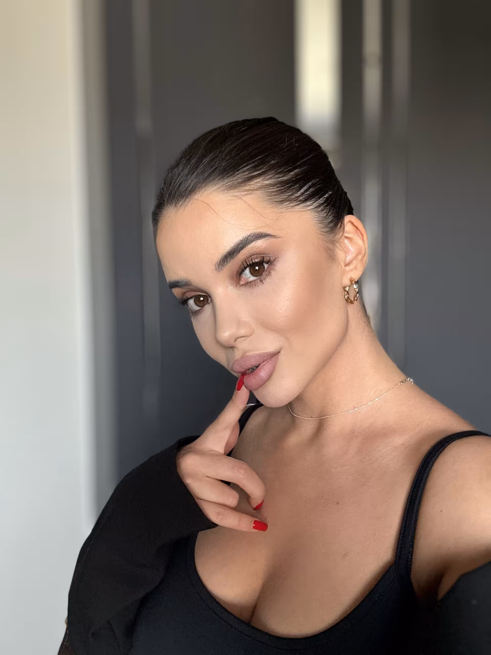 Visitar Perfil de la Senorita