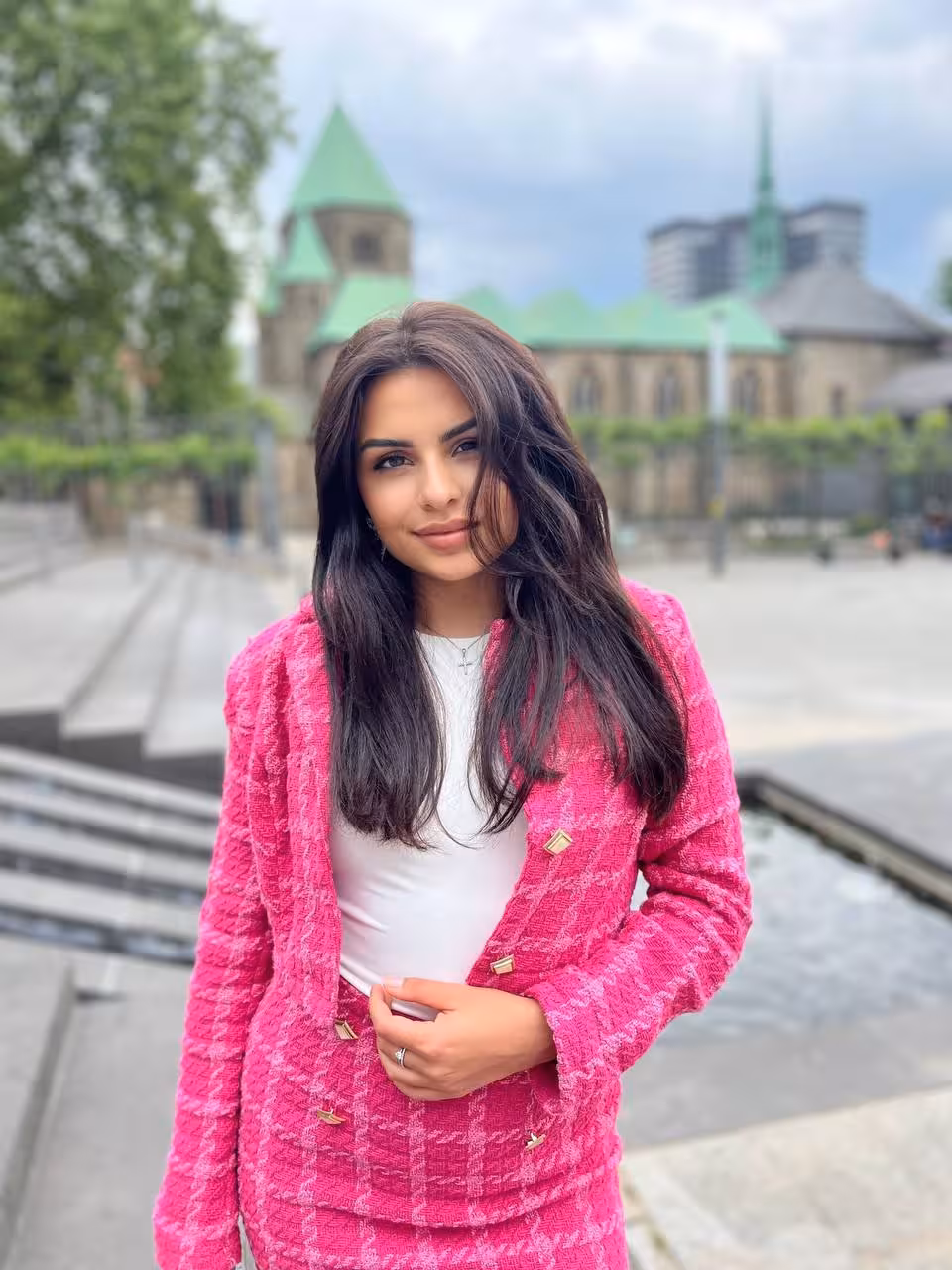 Visitar Perfil de la Senorita