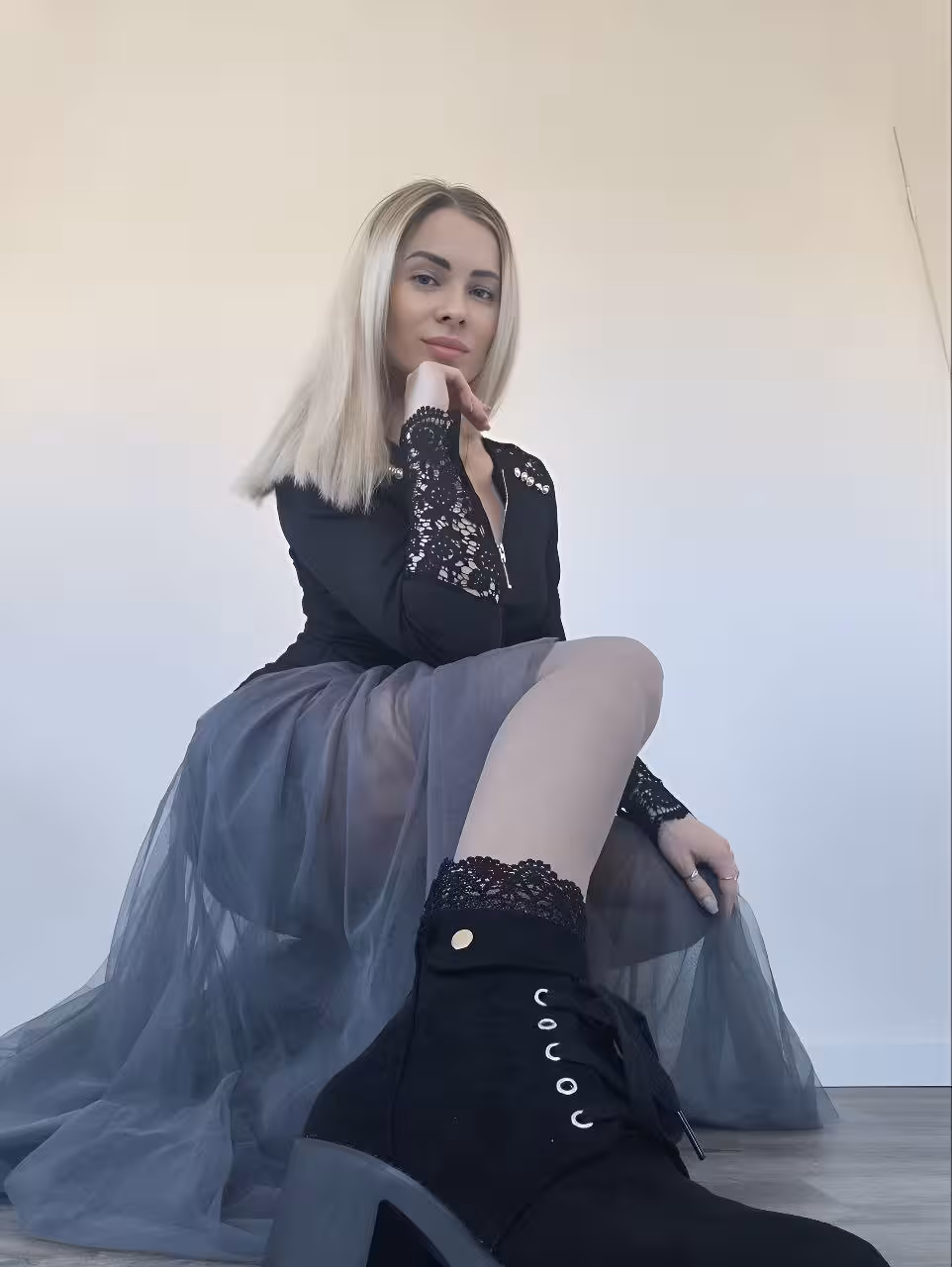 Visitar Perfil de la Senorita