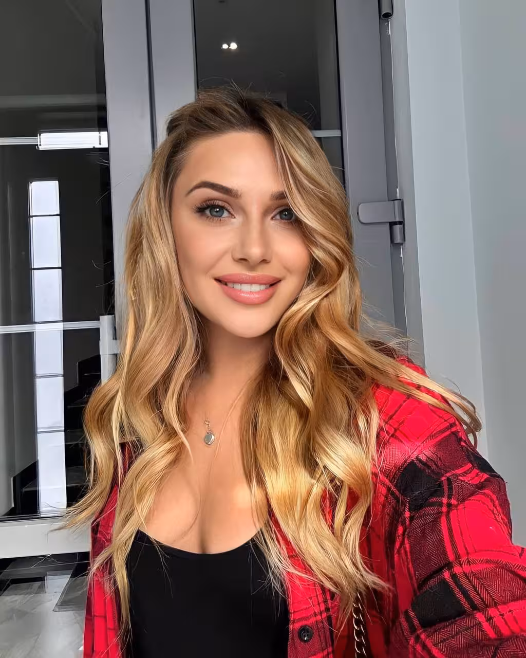 Abrir Perfil de la Mujer