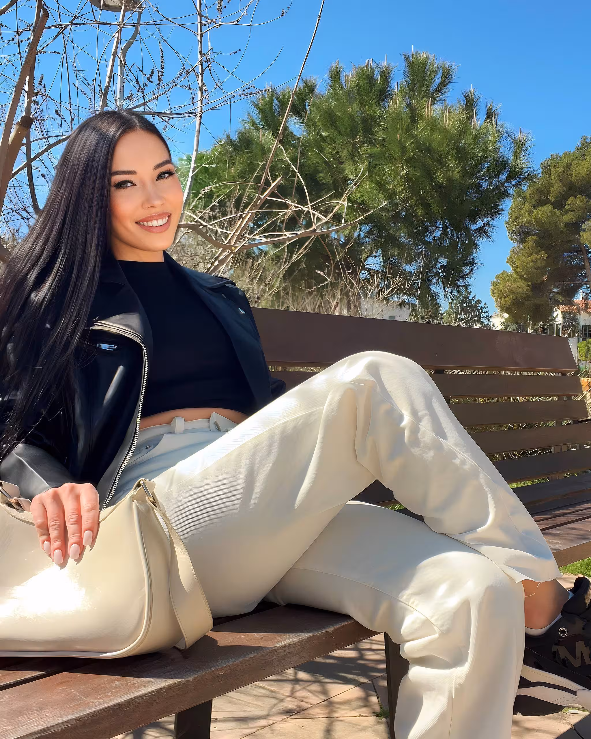 Abrir Perfil de la Mujer