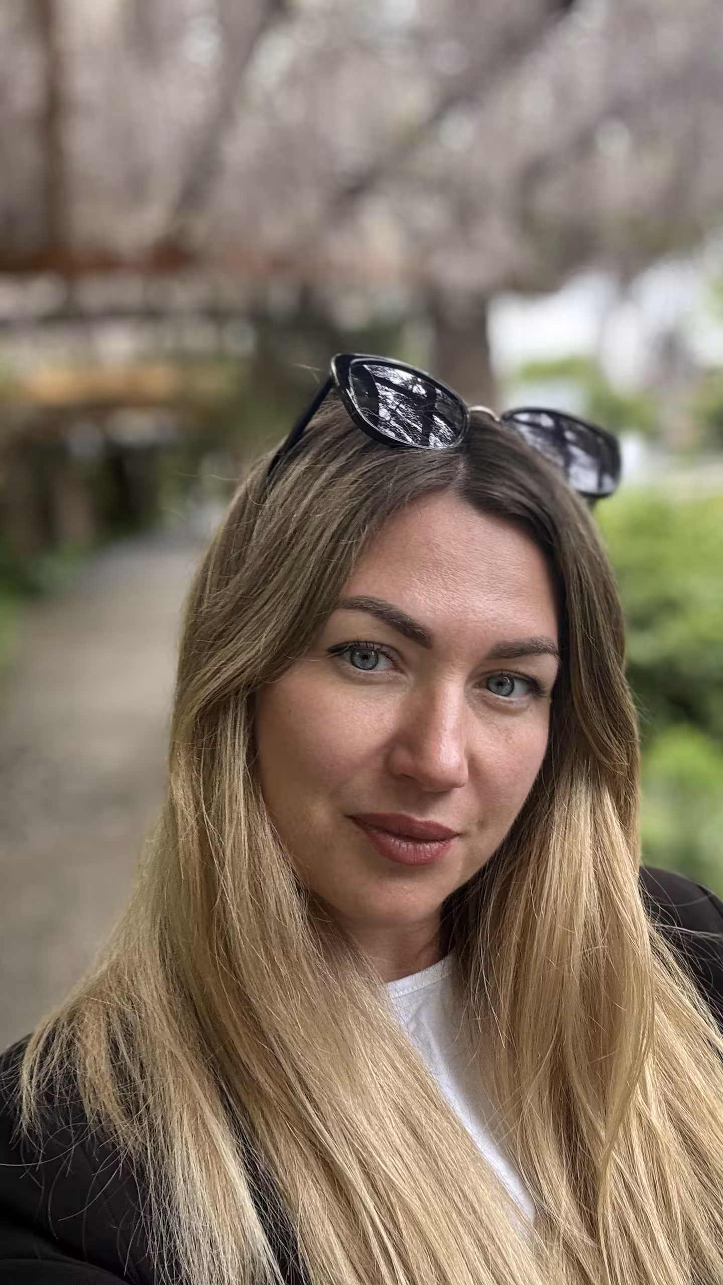 Visitar Perfil de la Senorita